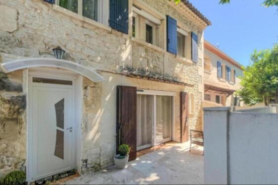 Elegant House In * Arles